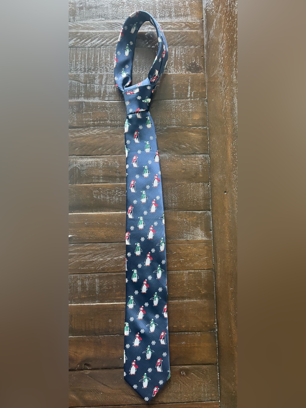 the Hallmark Holiday Traditions Penguin Christmas Tie.